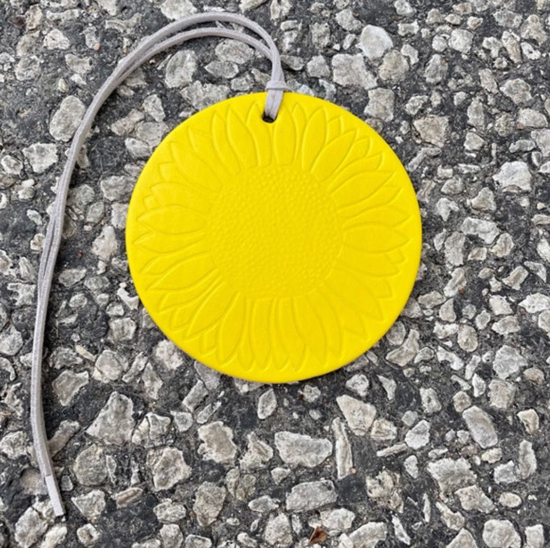 yellow tag sunflower freshie