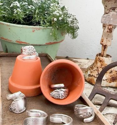 Vintage Spoon Twist Ring Size 7.5