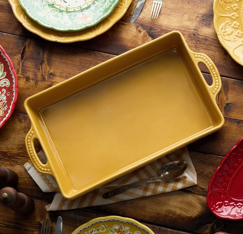 Medium Mustard Baker