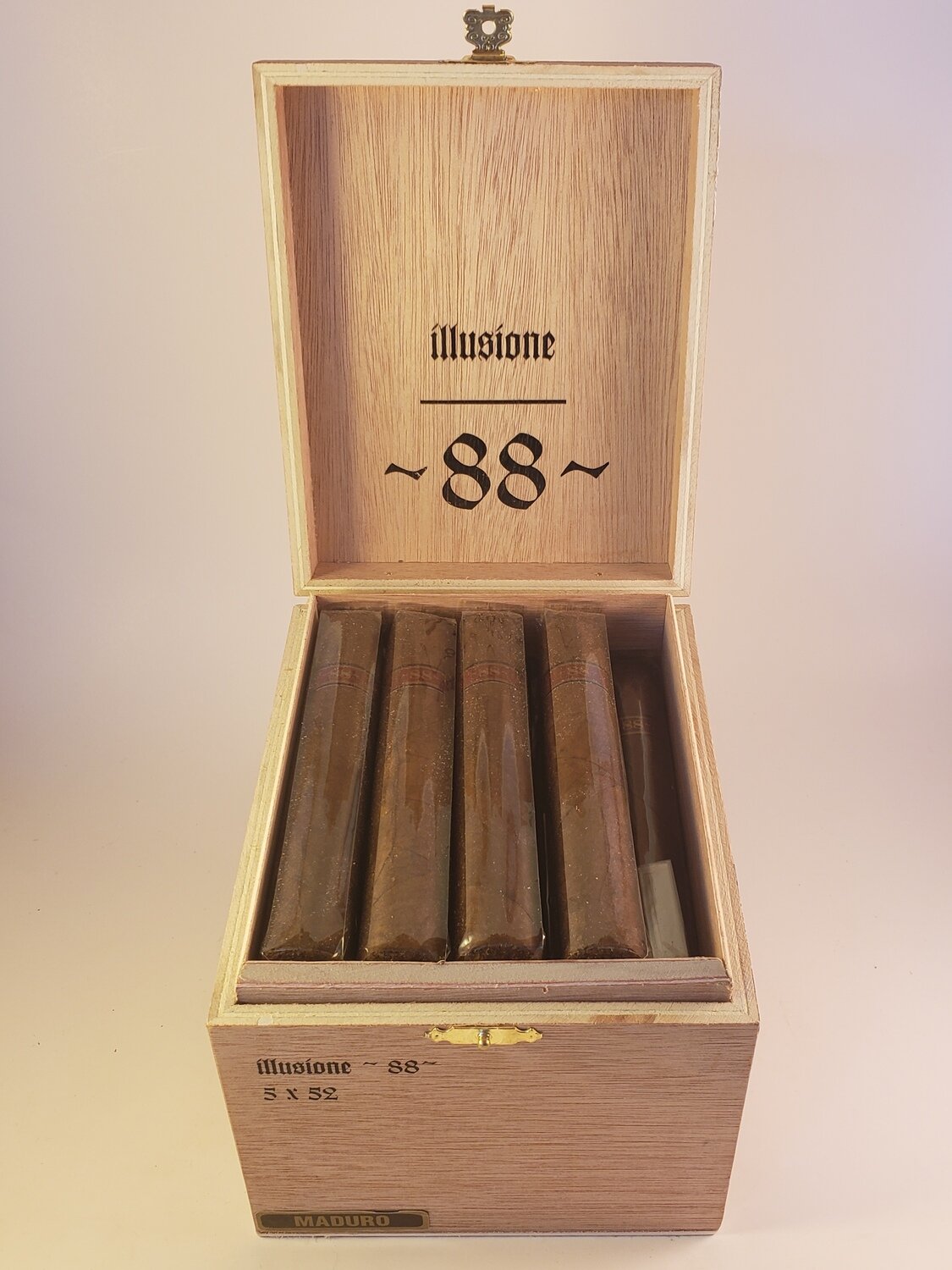 Illusione Original Documents Maduro 88 Robusto 5 x 52 Single Cigar