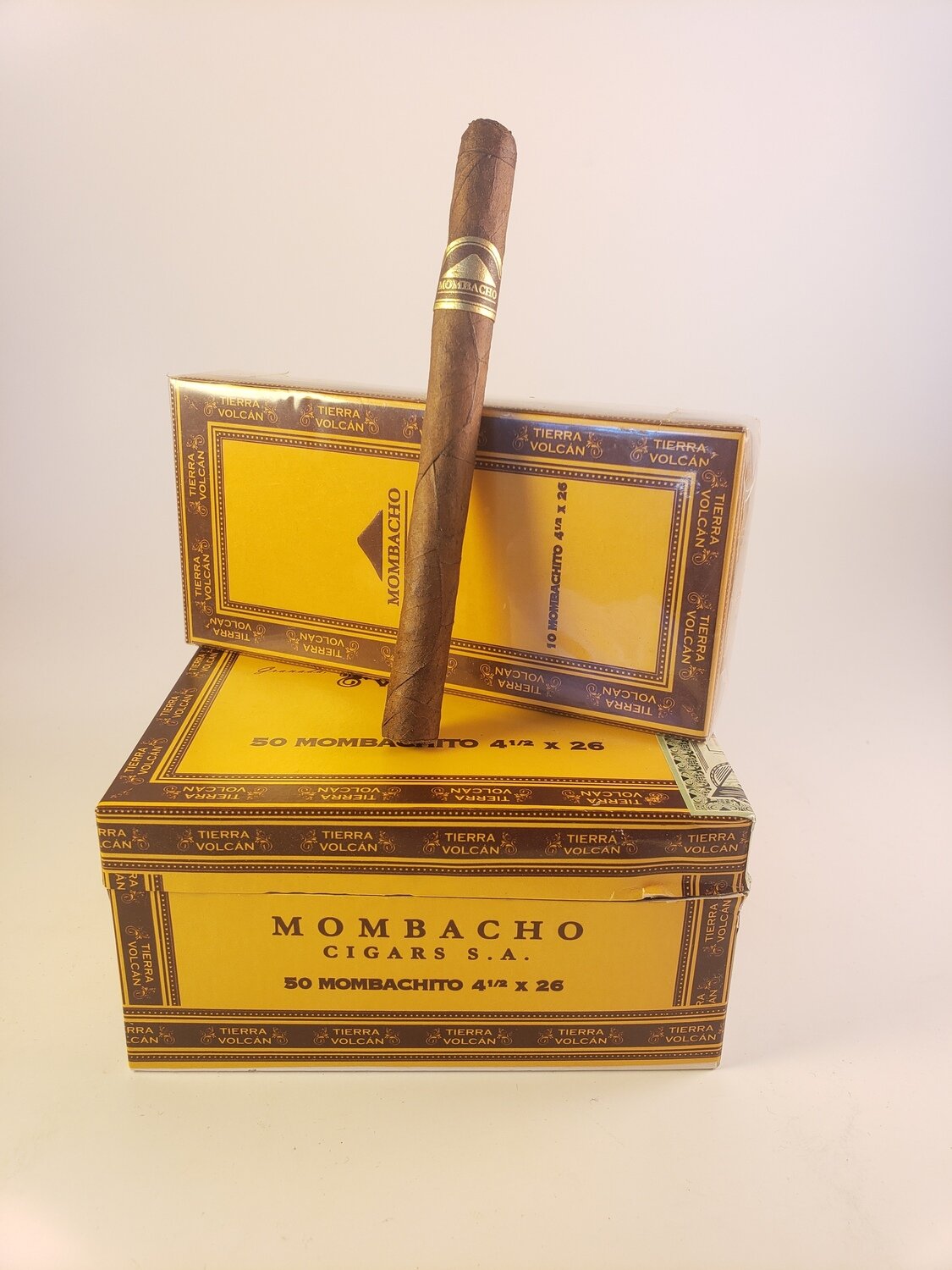 Mombacho Tierra Volcan Mombachito 4 1/2 x 26 Single Cigar