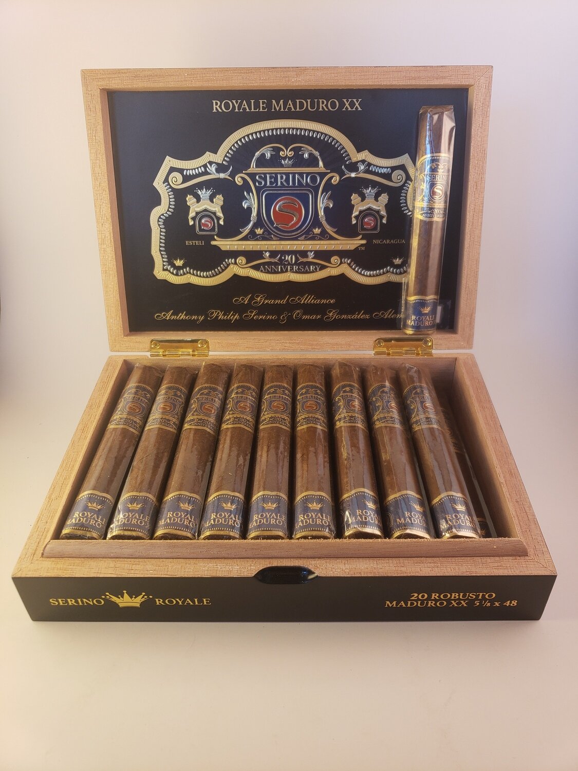 Serino Royale Maduro XX Toro 6 X 52 Single Cigar