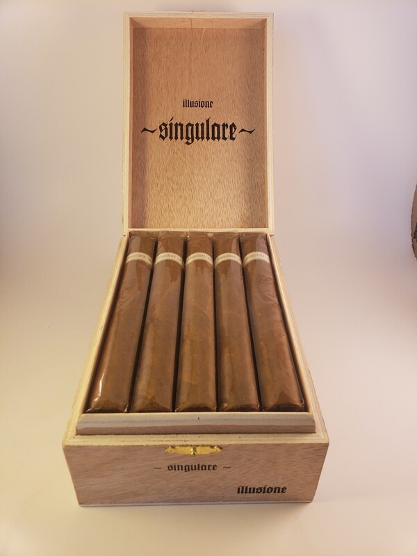 Illusione Singulare Turin 6 1/4 x 52 Single Cigar