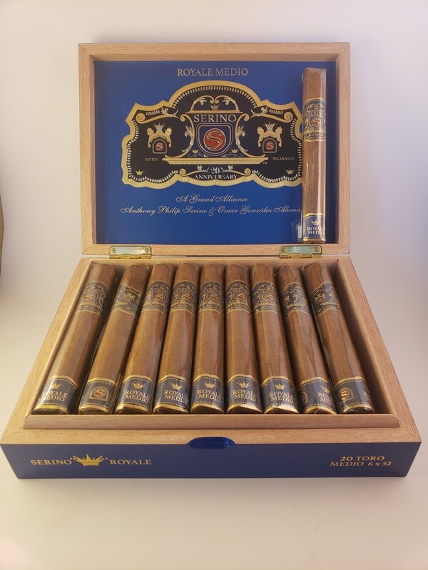 Serino Royale Medio Robusto Gordo 5 1/2 x 60 Single Cigar Serino Royale Medio Robusto Gordo 5 1/2 x 60 Single Cigar