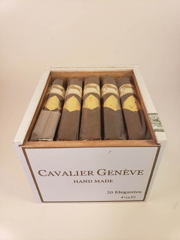 Cavalier Geneve White Series Elegantes 4 1/2 x 52 Single Cigar
