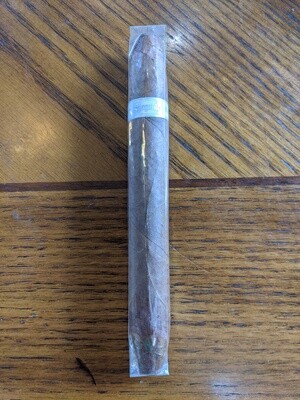 Illusione Singulare Seven Horns 6 3/4 X 52 Single Cigar