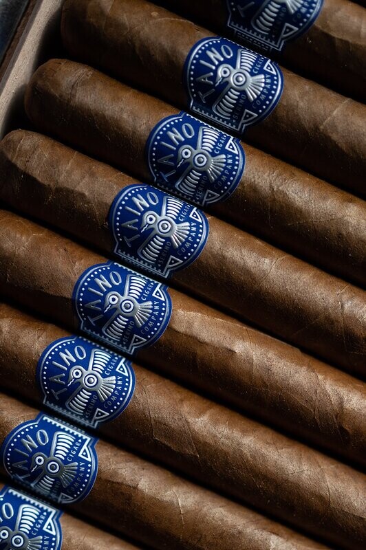 SERINO TAINO HERITAGE HABANO MANICATO 6 1/4 x 54 Single Cigar SERINO TAINO HERITAGE HABANO MANICATO 6 1/4 x 54 Single Cigar