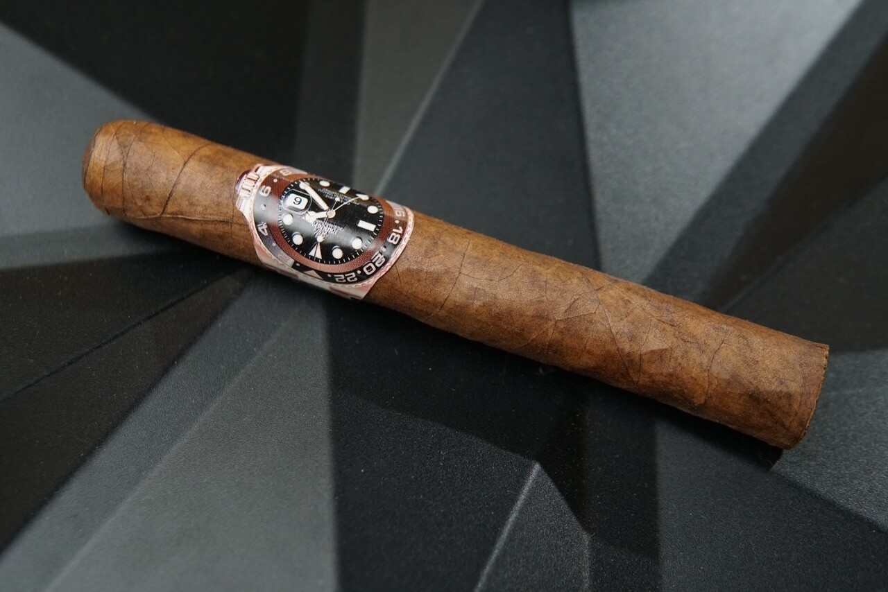 Watch Series Rootbeer by Privada LCA Plus Single Cigar