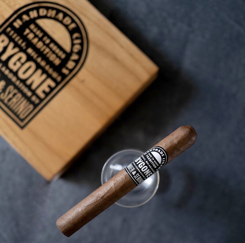 Serino Bygone 5.5 X 48 Single Cigar Serino Bygone 5.5 X 48 Single Cigar