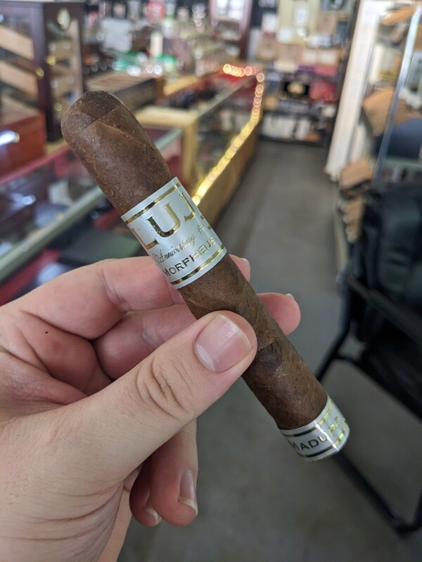 LUJ Morpheus Maduro Robuso Single Cigar Vintage LUJ Morpheus Maduro Robuso Single Cigar Vintage