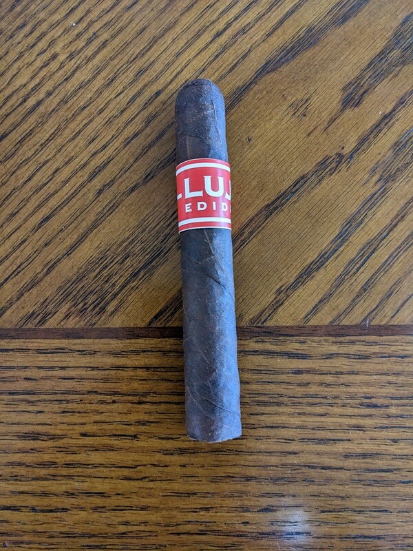LUJ Edida Robusto Single Cigar Vintage LUJ Edida Robusto Single Cigar Vintage
