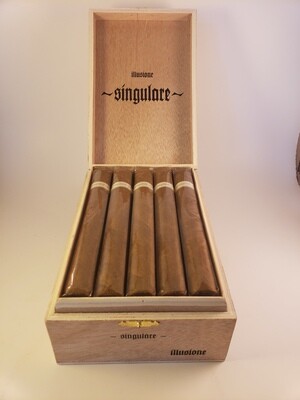 Illusione Singulare Turin 6 1/4 x 52 Single Cigar