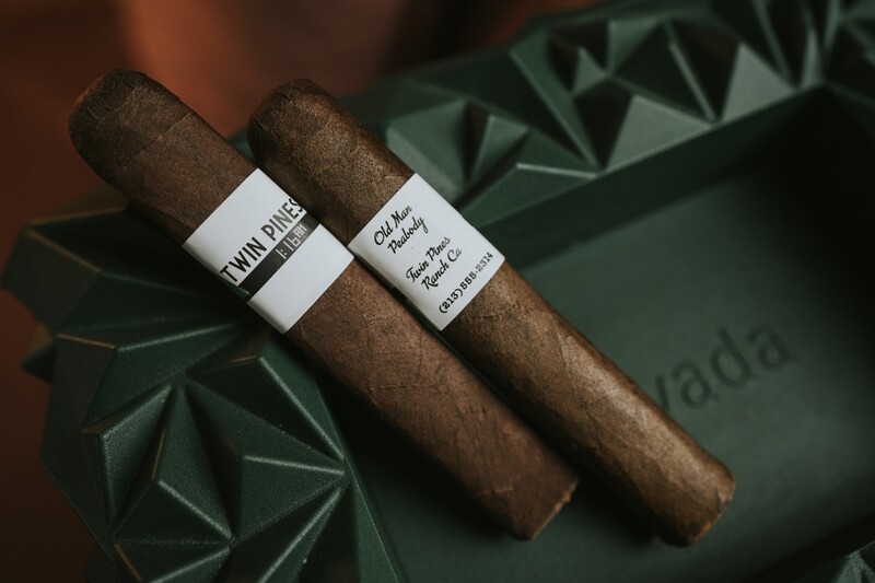 Jochy Blanco Twin Pines by Privada LCA Plus