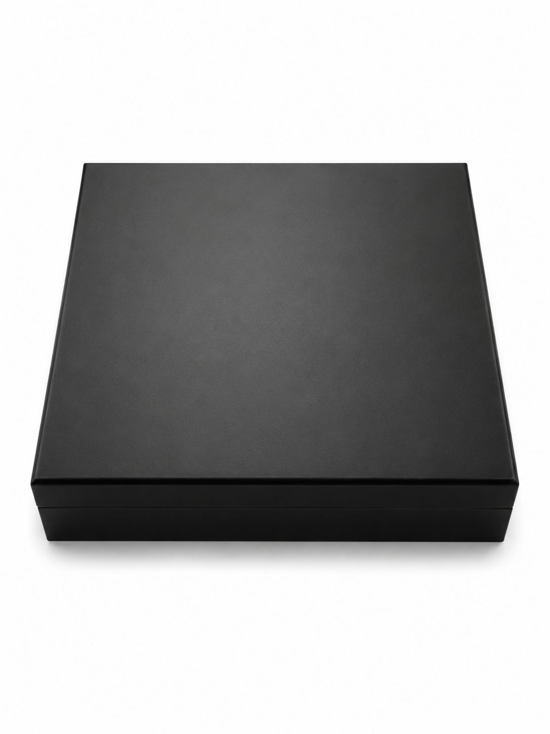 Prestige import group 20 count black humidor