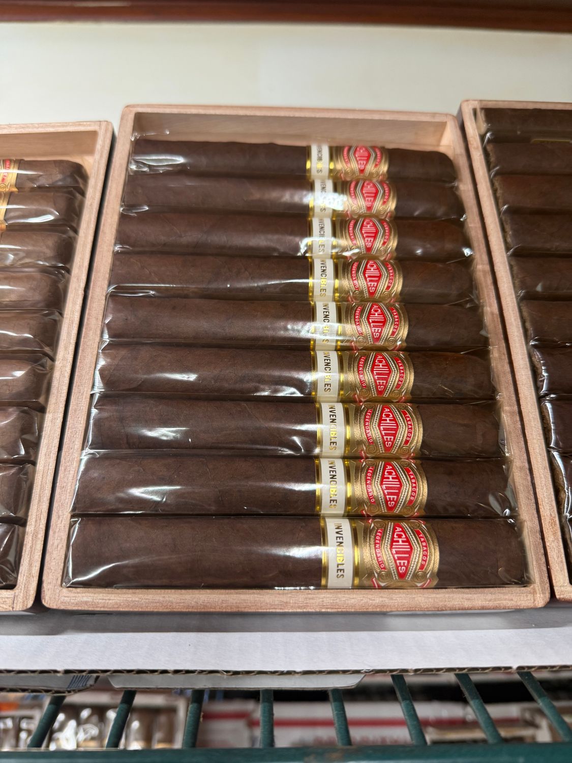Curivari Achilles Invincible 5 (5 1/2 x 52) Single Cigar