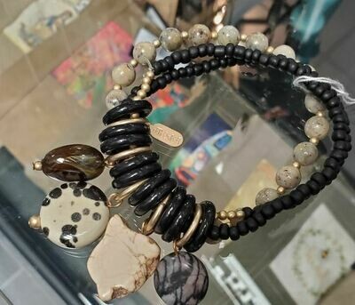 Treska nude stone dangle bracelet