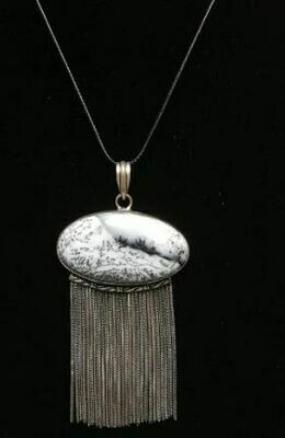 dendrite stone with fringe