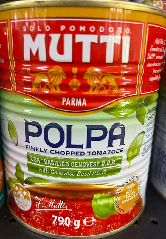 Polpa finely chopped tomatoes 790g