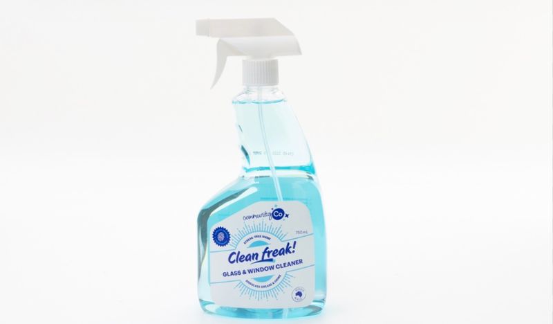 Clean freak GLASS &amp; WINDOW CLEANER 750ml