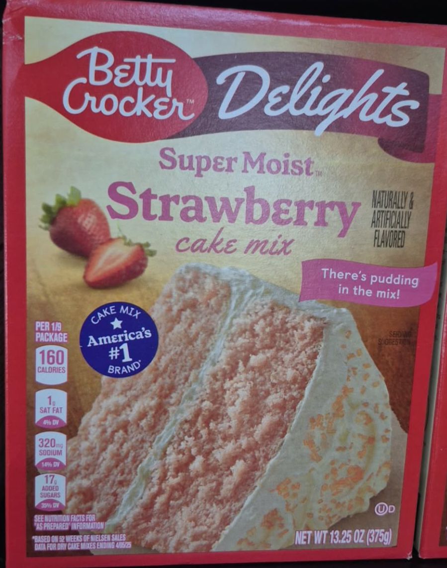 Super moist  strawberry cake