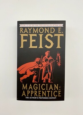 NEW - Magician Apprentice, Raymond Feist