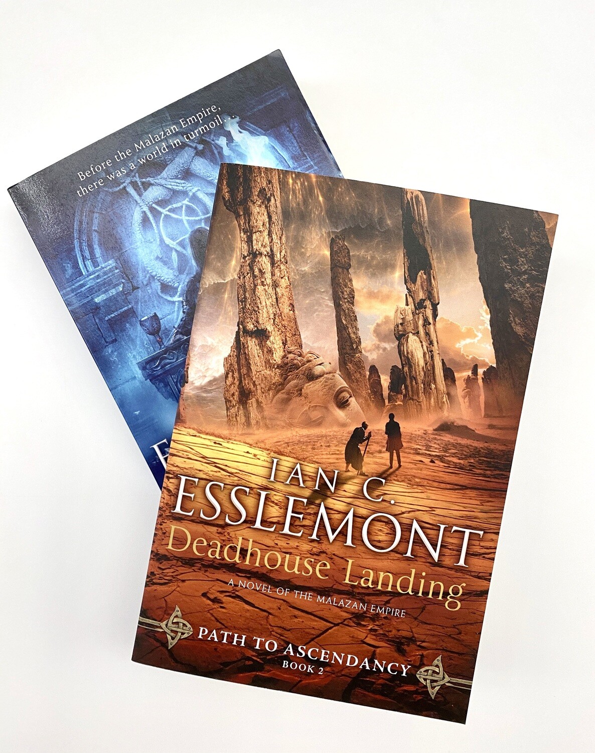 NEW - Deadhouse Landing (Path to Ascendancy #2), Ian Esslemont