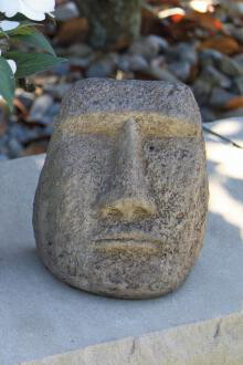 7” Easter Island Face (R102)
