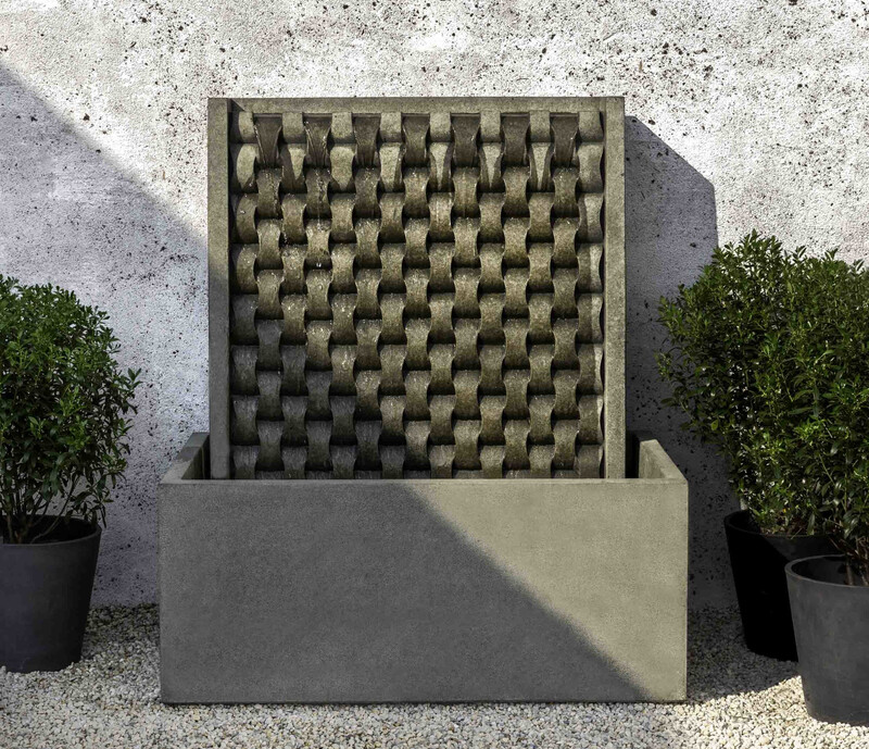 M weave fountain