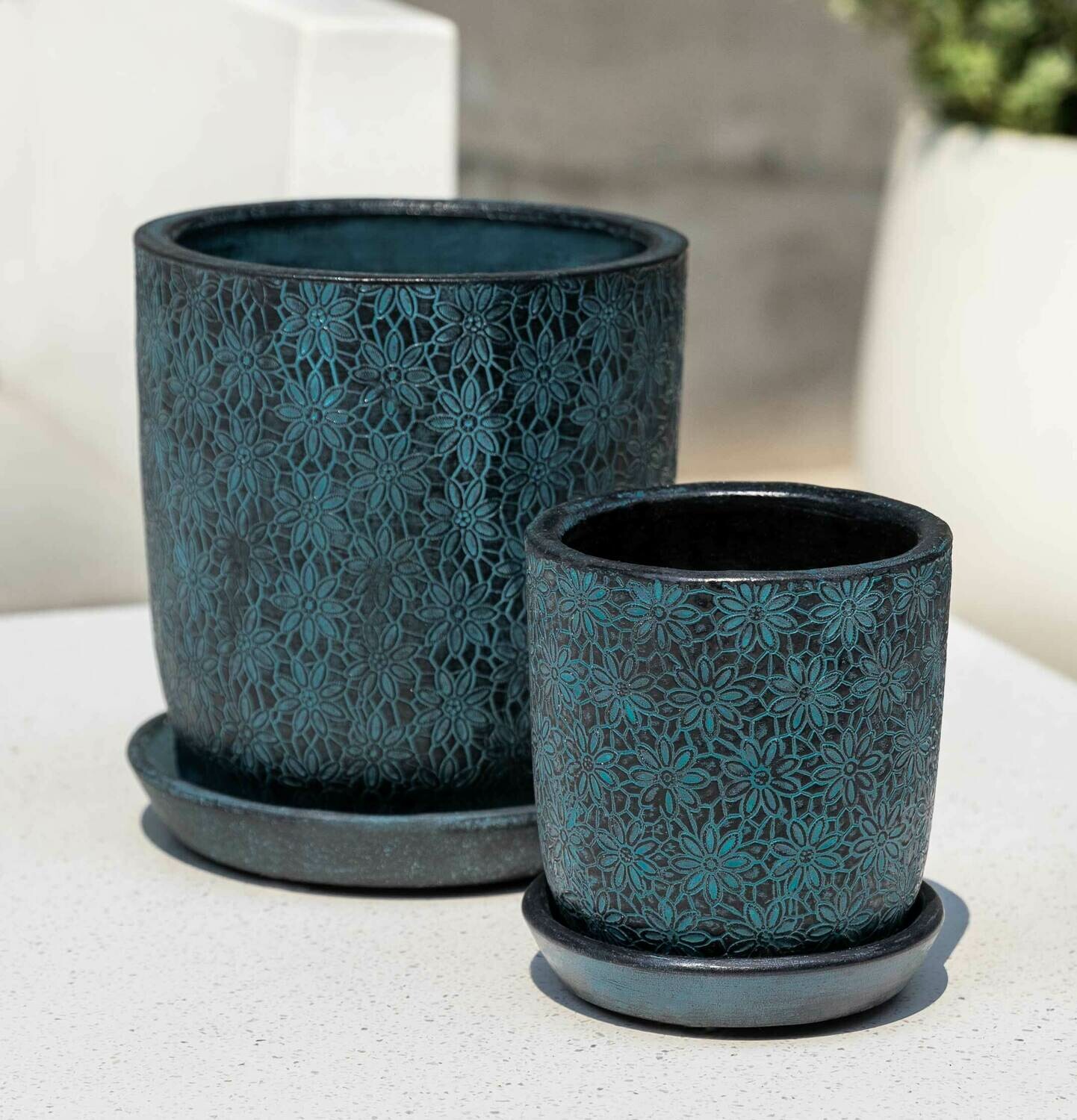 Small Marguerite Small Round Planter - Etched Blue