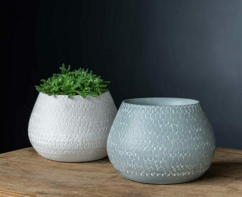 Scalloped Planter - White