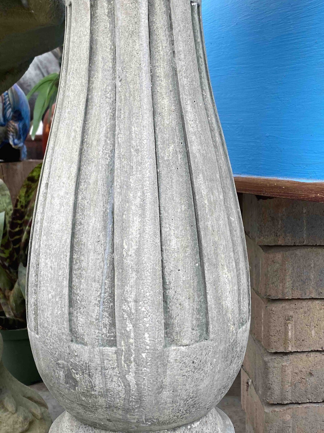 Standing Pedestal