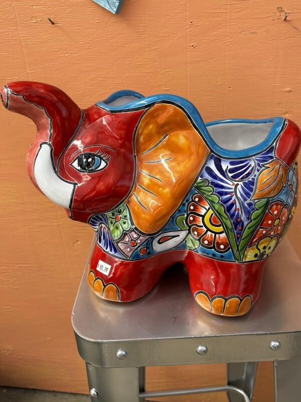 Elephant Planter Med Talavera