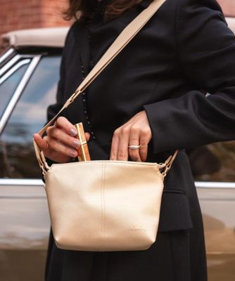 Emily Crossbody