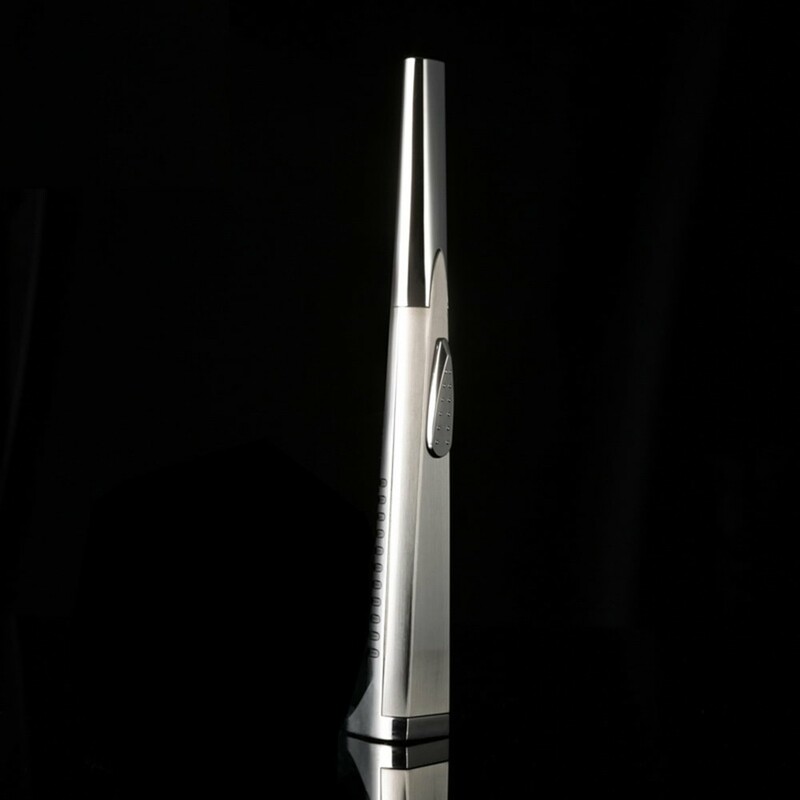 Sizzle Sleek Lighter | Silver