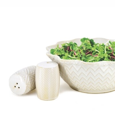 La Petite Cuisine | Salt &amp; Pepper Shaker Set