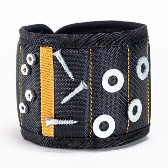 Mad Man | Magnetic Wristband