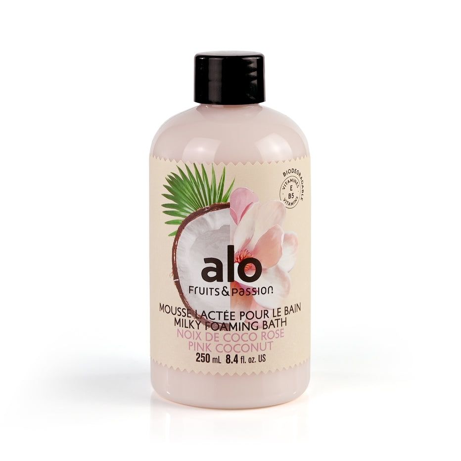 Fruits &amp; Passion 250ml Milky Foaming Bath | Pink Coconut