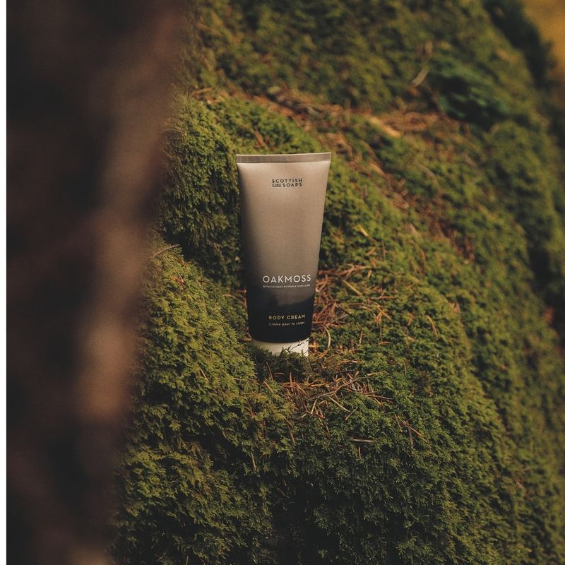 Scottish Fine Soaps 200ml Body Cream | Oakmoss