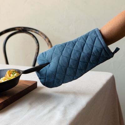 Danica Heirloom Stonewash Oven Mitt (Set of 2) - Midnight