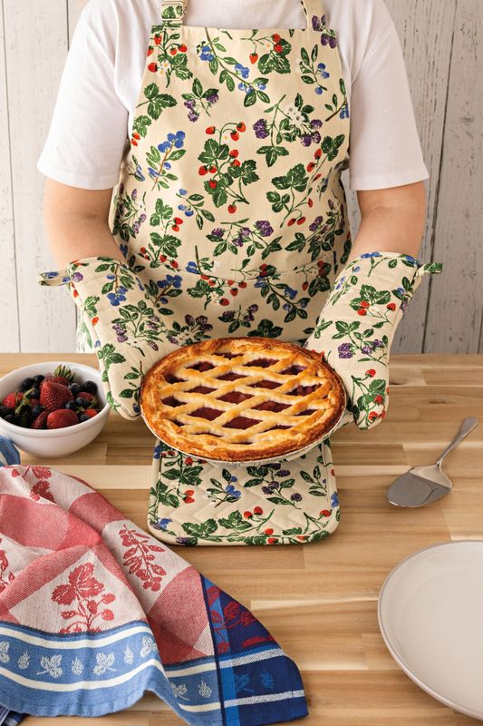 Now Designs Oven Mitt (Set Of 2) | Berry Bramble