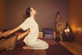 Massagem Thai - Tailandesa