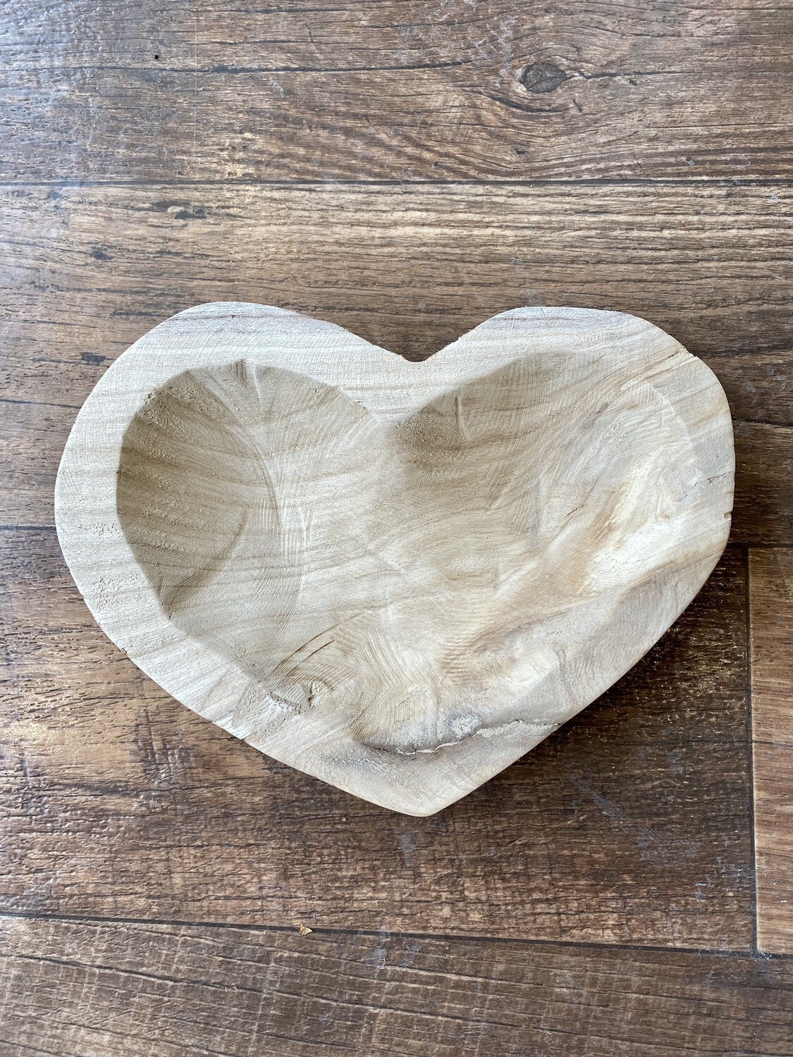 Decorative Paulownia Wood Heart Bowl
