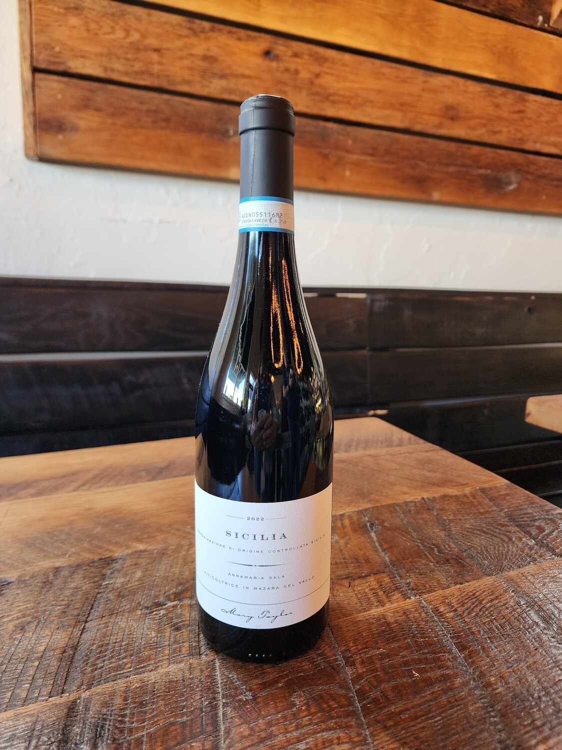 Mary Taylor Sicilia Rosso 2022 (RED WINE) Mary Taylor Sicilia Rosso 2022 (RED WINE)