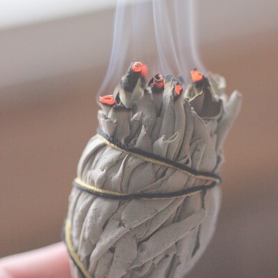 Smudging & cleansing