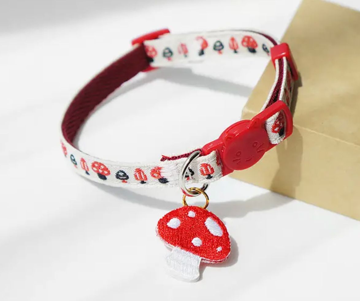 Red Mushroom Cat Collar - CH