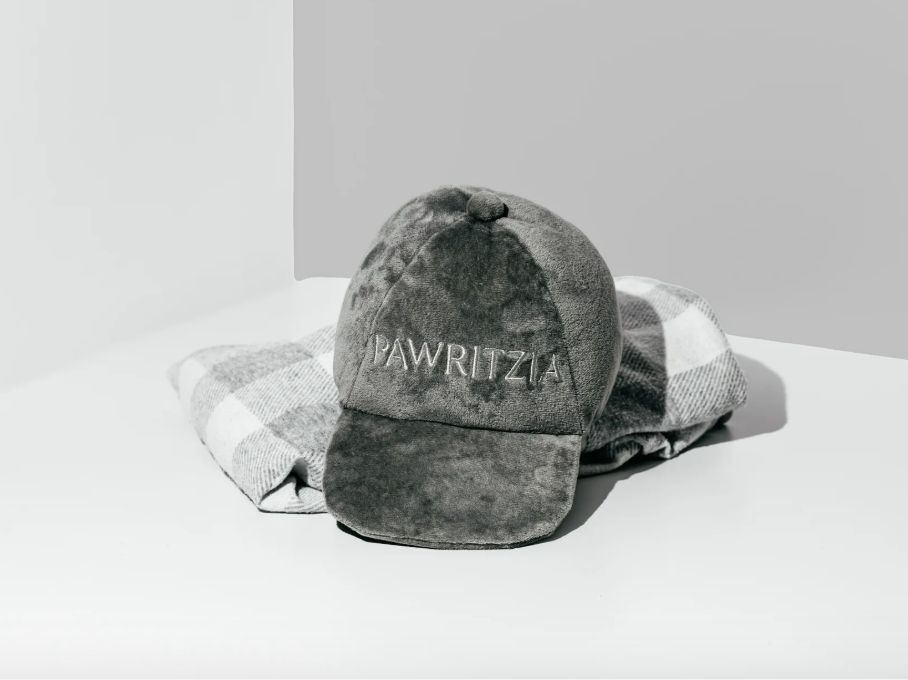 Pawritzia Hat Toy