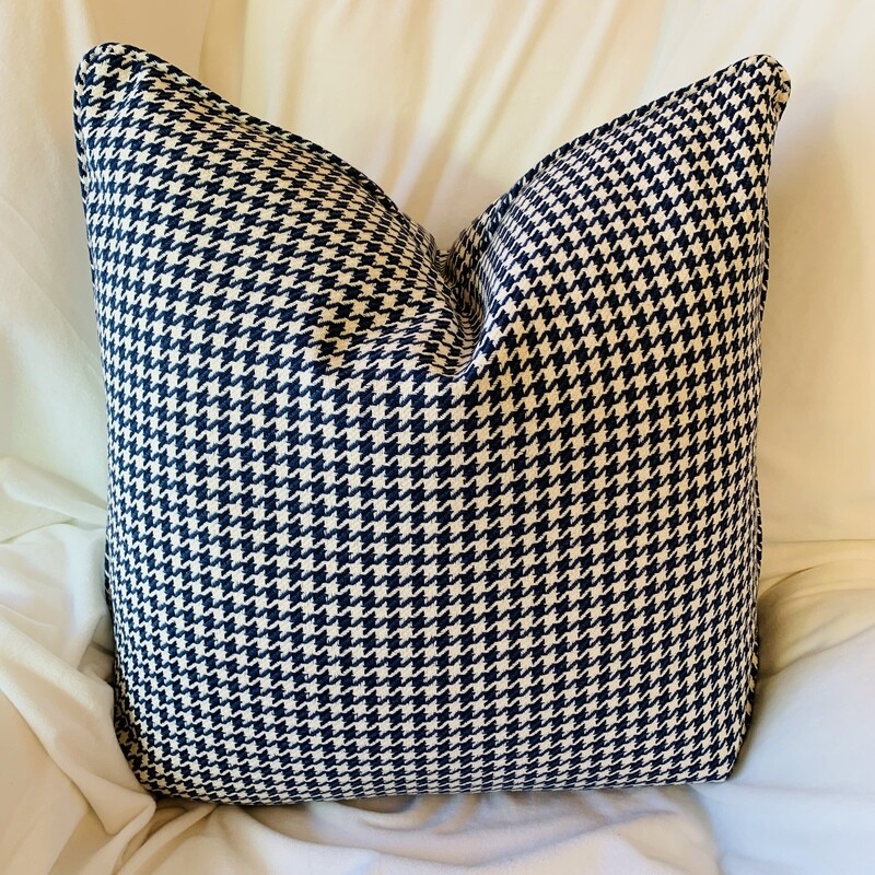 Blue &amp; White Houndstooth Pillow