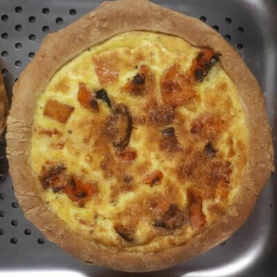 Benny&#39;s Roast Sweet Potato and Feta Quiche (For 4) Vegetarian (Frozen)