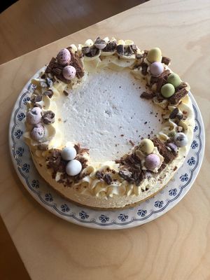 Chocolate Chip Easter Cheese Cake