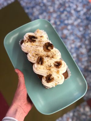 Carrot &amp; Walnut Cake